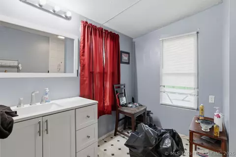 164 Cypress, Mead, OK 73449 photo 17