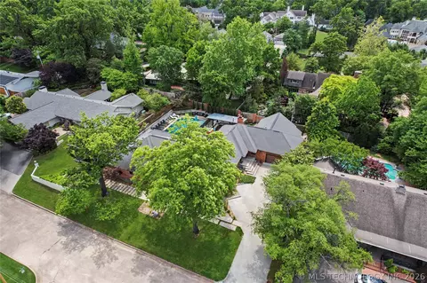 View/Area - 2430 E 32nd St, Tulsa, OK 74105 photo 2 of 4