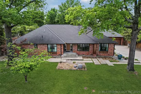 Exterior - 2430 E 32nd St, Tulsa, OK 74105 photo 9 of 9