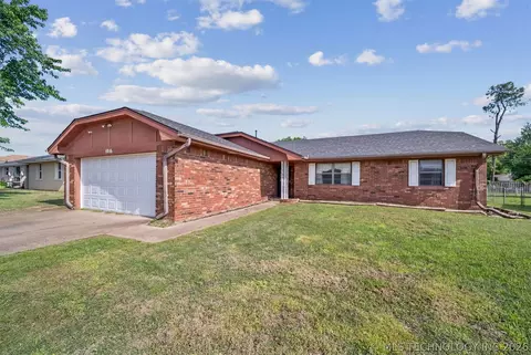 1016 E 13th St, Cushing, OK 74023