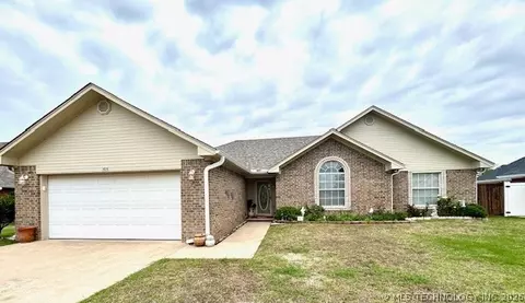 1915 6th NW, Ardmore, OK 73401