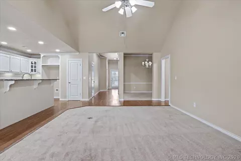 8417 E 99th Pl, Tulsa, OK 74133 photo 9