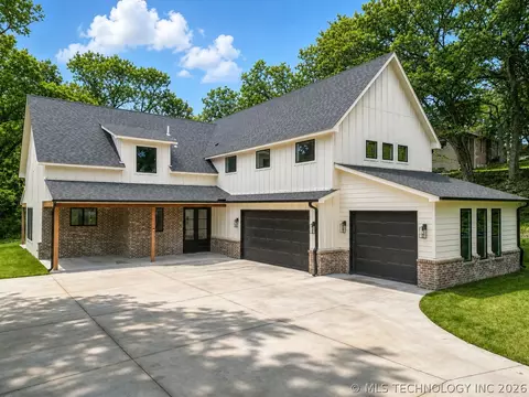 1000 S Moccasin Pl, Sapulpa, OK 74066