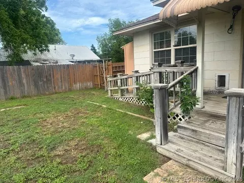 Exterior - 505 S 4th, Marlow, OK 73055 photo 3 of 6