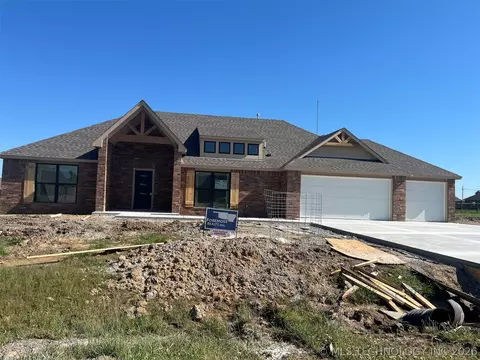 26285 E 102nd St, Broken Arrow, OK 74014