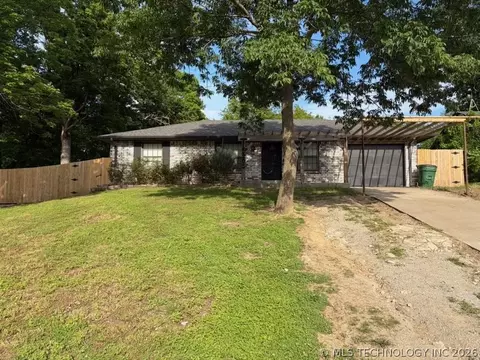 13205 S Ash St, Claremore, OK 74017