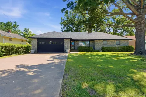 530 W 8th St, Chelsea, OK 74016
