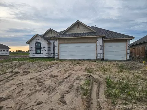 10409 E 132nd St S, Bixby, OK 74008
