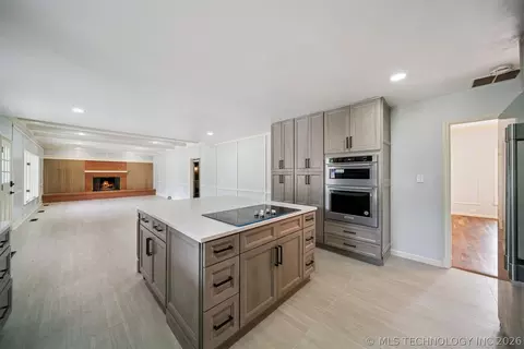 Kitchen - 3215 E 61st St, Tulsa, OK 74136 photo 6 of 6