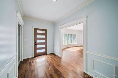 Entry Way - 3215 E 61st St, Tulsa, OK 74136 photo 1 of 5