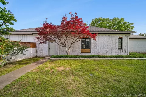 Exterior - 3215 E 61st St, Tulsa, OK 74136 photo 8 of 13