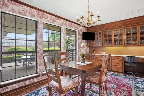Dining - 3413 E 58th Pl, Tulsa, OK 74135 photo 1 of 4