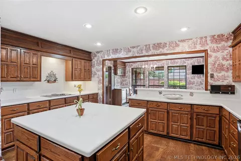 Kitchen - 3413 E 58th Pl, Tulsa, OK 74135 photo 3 of 3