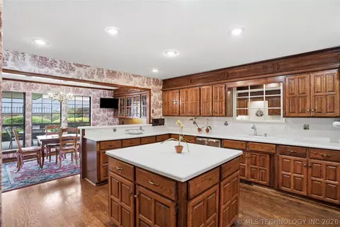 Kitchen - 3413 E 58th Pl, Tulsa, OK 74135 photo 1 of 3