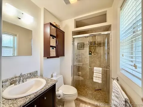 Bath - 8556 E 32nd St, Tulsa, OK 74145 photo 1 of 3