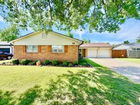 8556 E 32nd St, Tulsa, OK 74145