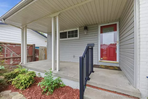 Exterior - 5928 E 26th St, Tulsa, OK 74114 photo 3 of 7
