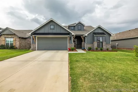 13008 E 124th St N, Collinsville, OK 74021