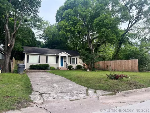 321 SW N St, Ardmore, OK 73401