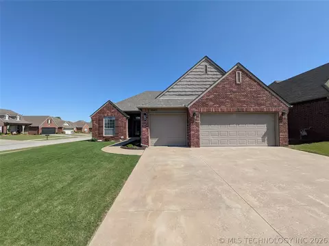 20471 E 35th Pl S, Broken Arrow, OK 74014
