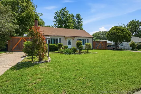 1233 S Allegheny Ave, Tulsa, OK 74112