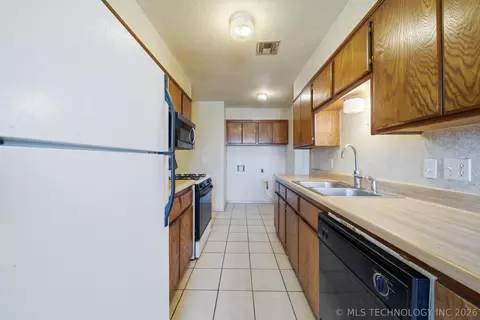 Other - 422 E 25th St, Okmulgee, OK 74447 photo 3 of 8