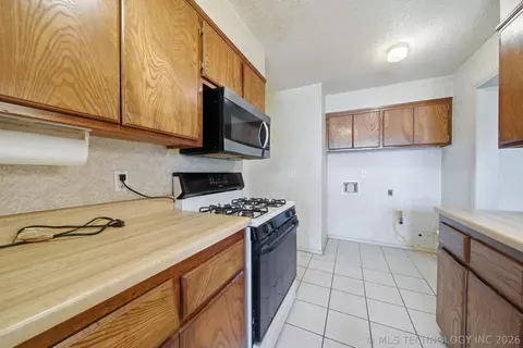 Other - 422 E 25th St, Okmulgee, OK 74447 photo 4 of 8