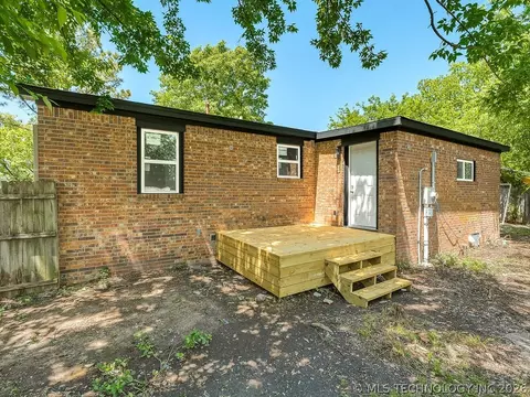 Exterior - 1130 N Cherry, Ada, OK 74820 photo 4 of 11