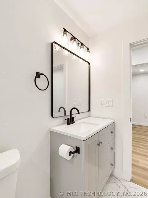 Bath - 1130 N Cherry, Ada, OK 74820 photo 2 of 3
