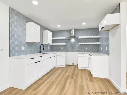 Kitchen - 1130 N Cherry, Ada, OK 74820 photo 4 of 7