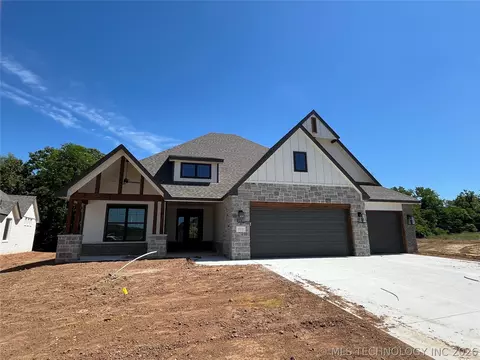 7212 E Tacoma St, Broken Arrow, OK 74014