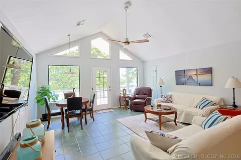 Living - 424808 E 1166 Rd, Eufaula, OK 74432 photo 1 of 4