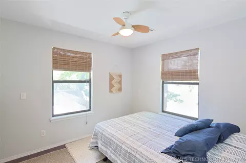 Bedroom - 424808 E 1166 Rd, Eufaula, OK 74432 photo 2 of 4