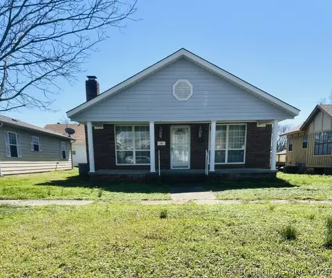 803 W Moore St, Henryetta, OK 74437