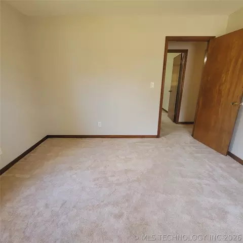Bedroom - 414250 E 1074 Rd, Checotah, OK 74426 photo 6 of 9