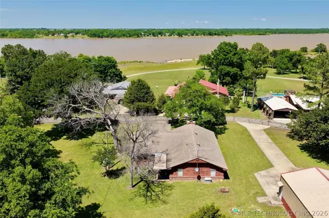 View/Area - 414250 E 1074 Rd, Checotah, OK 74426 photo 11 of 12