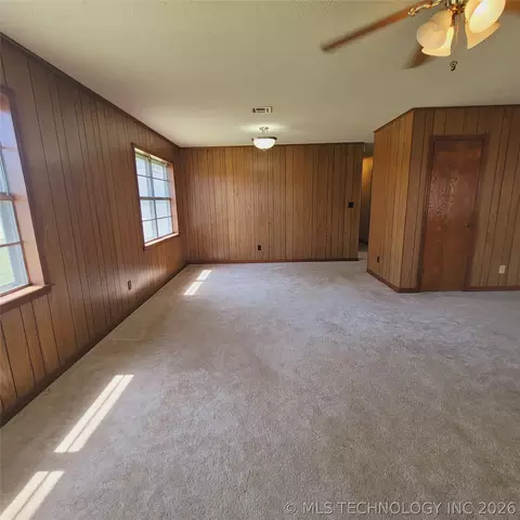 Living - 414250 E 1074 Rd, Checotah, OK 74426 photo 6 of 6