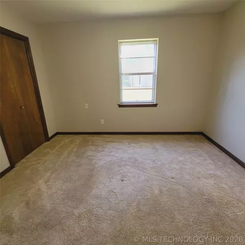 Bedroom - 414250 E 1074 Rd, Checotah, OK 74426 photo 8 of 9