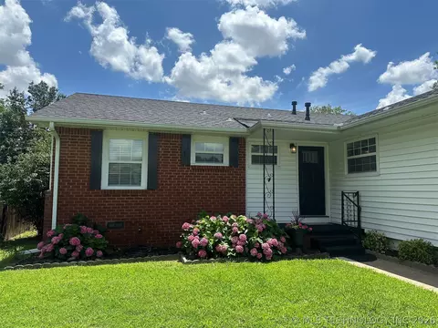 6112 E 21st St, Tulsa, OK 74114