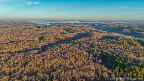 12 7, Grove, OK 74344