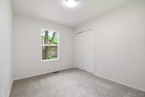 Bedroom - 505 E Waco St, Broken Arrow, OK 74011 photo 3 of 4