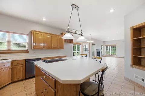 Kitchen - 20499 Us Highway 64 Way, Haskell, OK 74436 photo 4 of 4