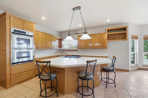 Kitchen - 20499 Us Highway 64 Way, Haskell, OK 74436 photo 1 of 4