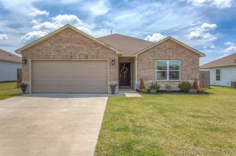 14832 E 38th St S, Tulsa, OK 74134
