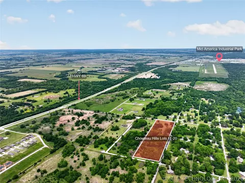 E 16 Avenue N, Chouteau, OK 74337