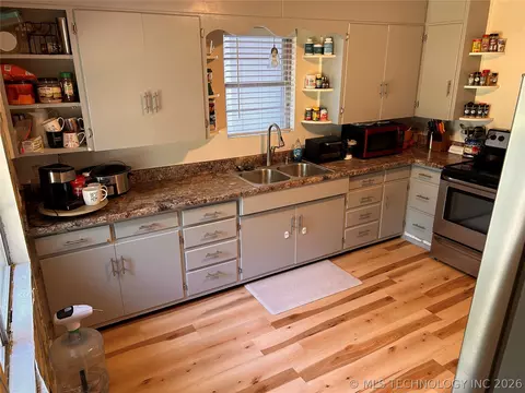 Kitchen - 123 E 15th, Ada, OK 74820 photo 1 of 2