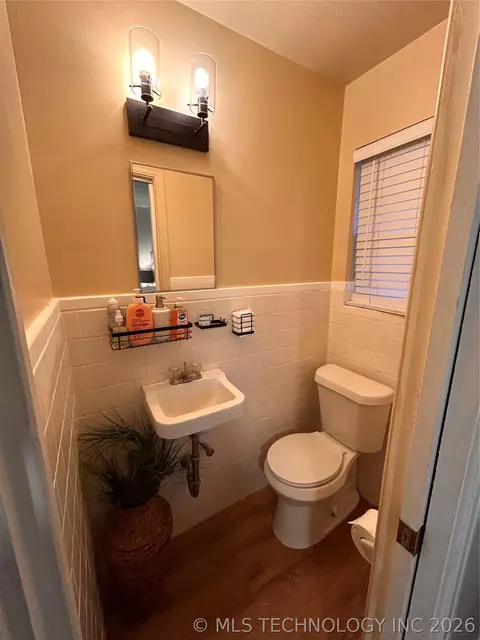Bath - 123 E 15th, Ada, OK 74820 photo 1 of 3