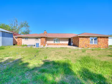 31760 N 4000 Rd, Ramona, OK 74061