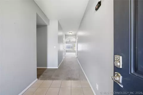 Entry Way - 21110 E 40th St, Broken Arrow, OK 74014 photo 1 of 1
