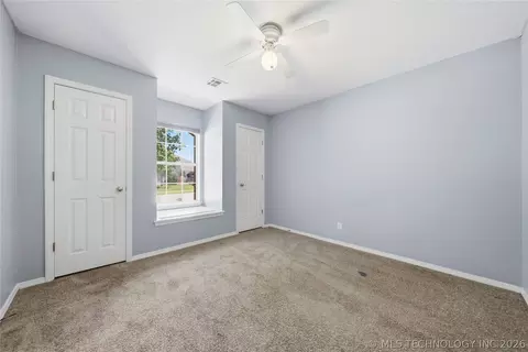 Bedroom - 21110 E 40th St, Broken Arrow, OK 74014 photo 3 of 4